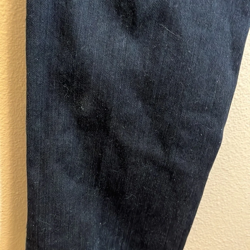 Antique Rivet Distressed Jeans 32x34